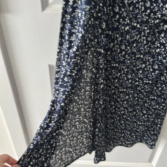 Reformation Frasier Dress size 8 - Picture 6 of 8